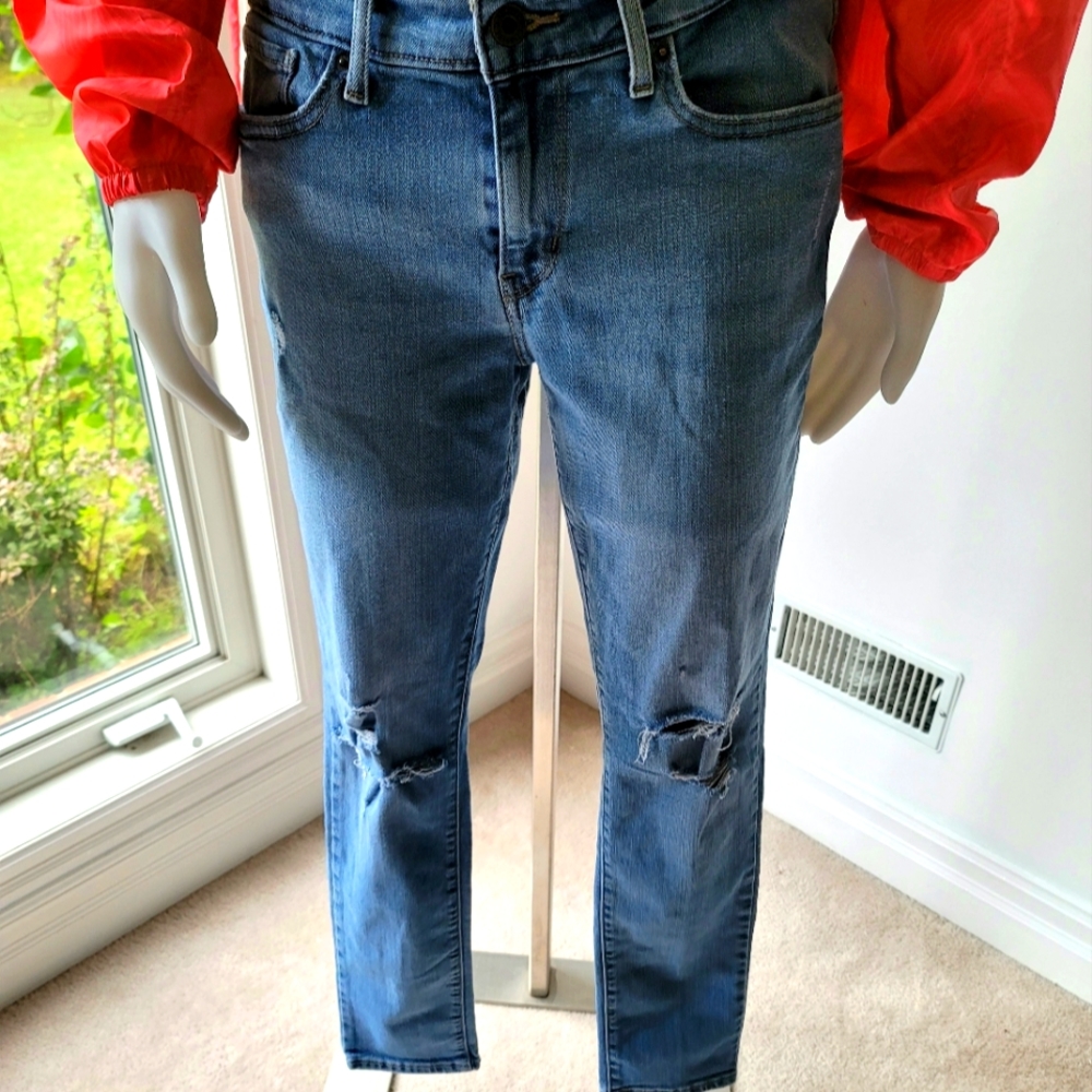 Levi's 711 Skinny Women's Ripped Denim Jeans Size 31 - Picture 5 of 14